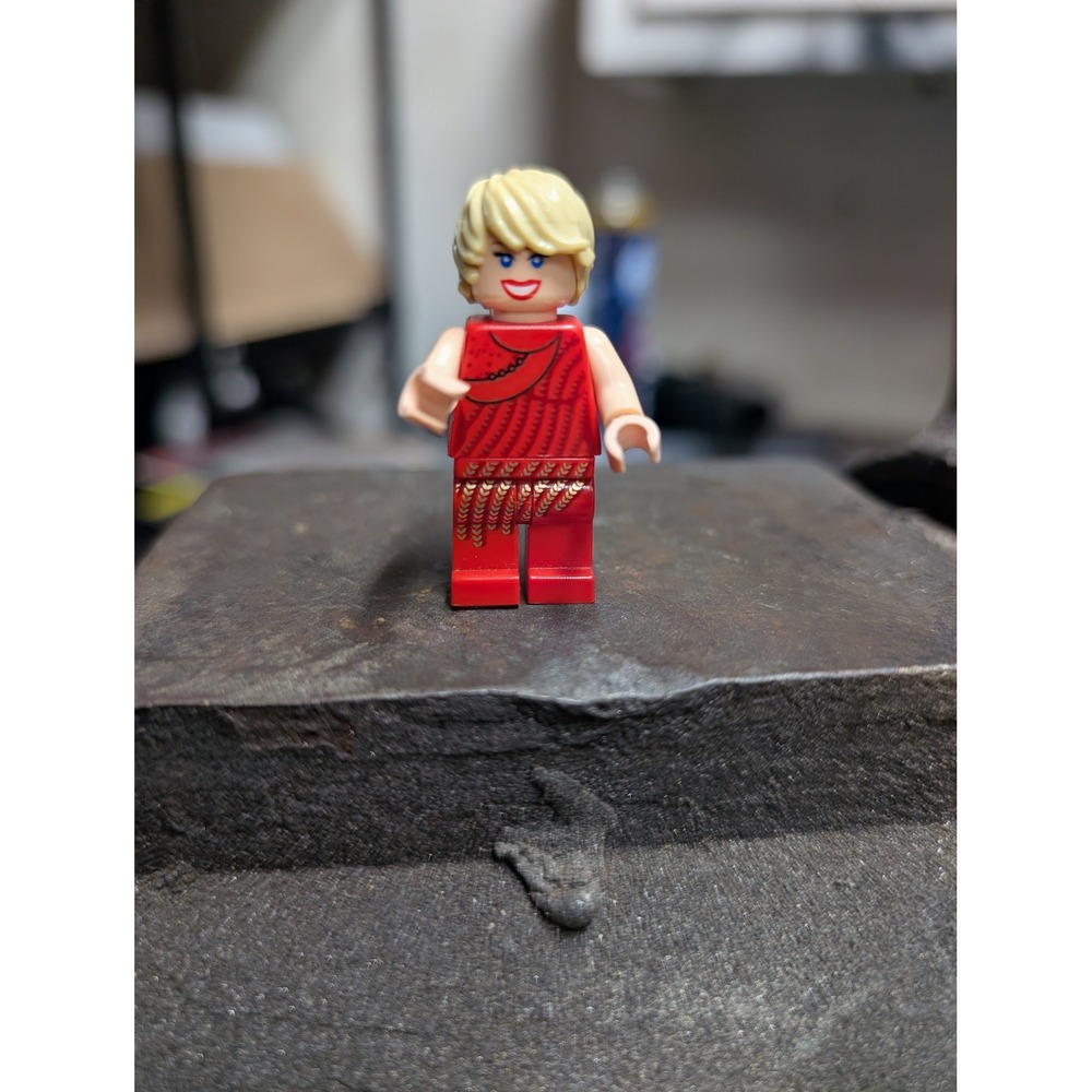 LEGO Minifigure Blonde Woman in Red Dress with Gold Details and Short Hair